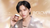 timeleszの猪俣周杜が出演する発酵美容サプリブランド・ByGLOW（バイグロー）の新CM「内から輝く。自信が目覚める。」編より。©ByGLOW
