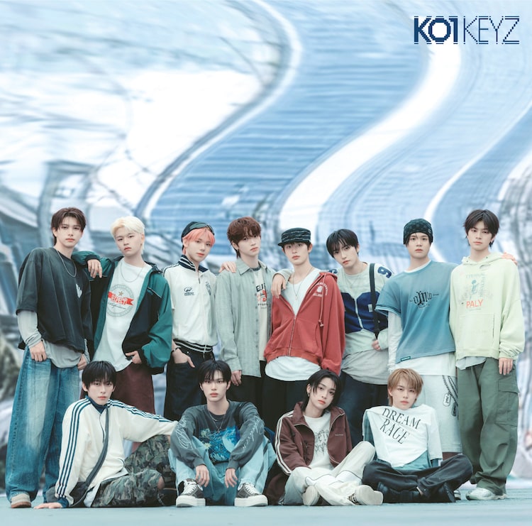 KO1KEYZ「KO1KEYZ」初回限定盤Aのジャケット。©LAPONE ENTERTAINMENT