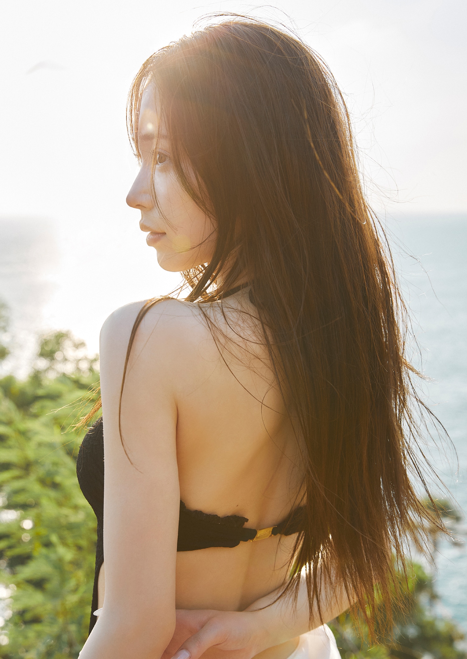 みほほ様♡専用ページ 那須ほほみ1st写真集「ほほみ」限定版裏表紙カバー（撮影：原楓 ©︎SDP