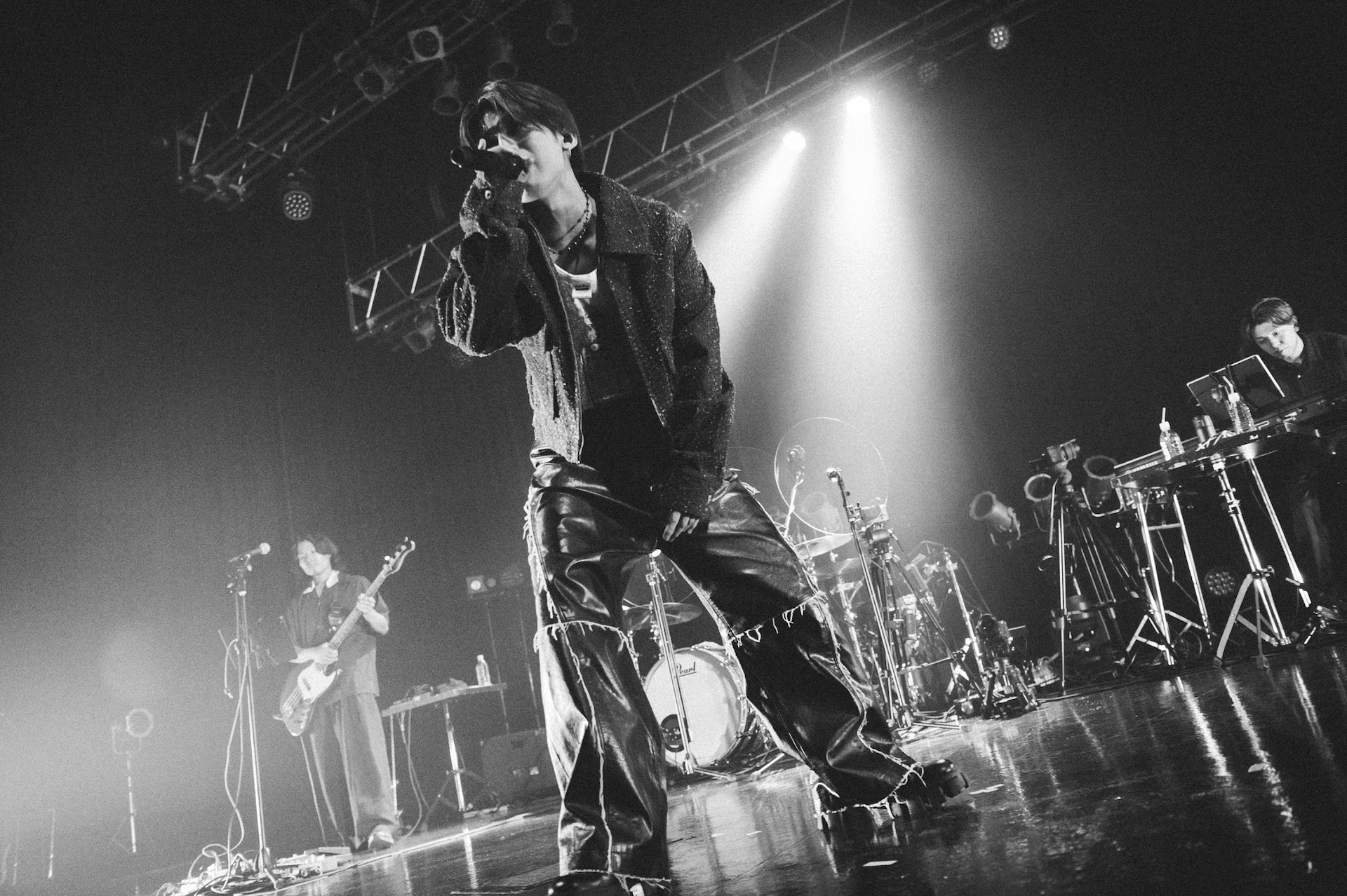 れん「懸想歌」ツアーで奇跡を実感、セカオワ楽曲やAぇ! groupセルフカバーも披露した東京公演