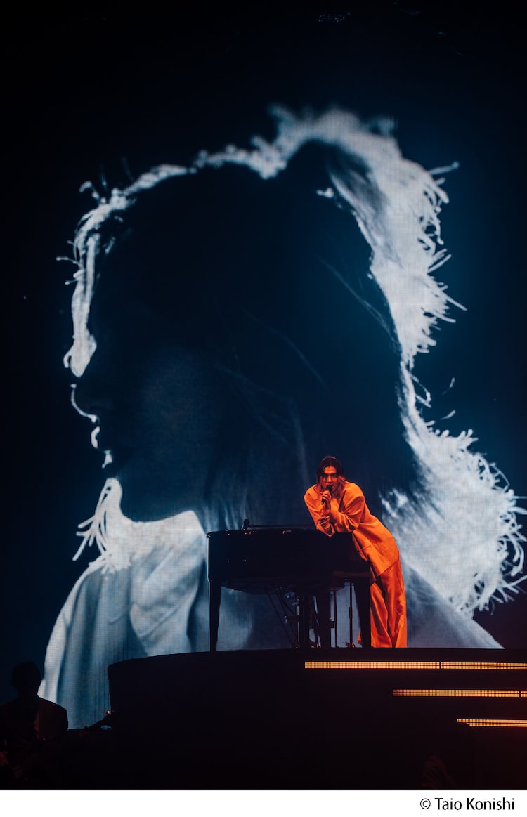 「FUJI ROCK FESTIVAL '26」より、Fujii Kazeのステージの様子。