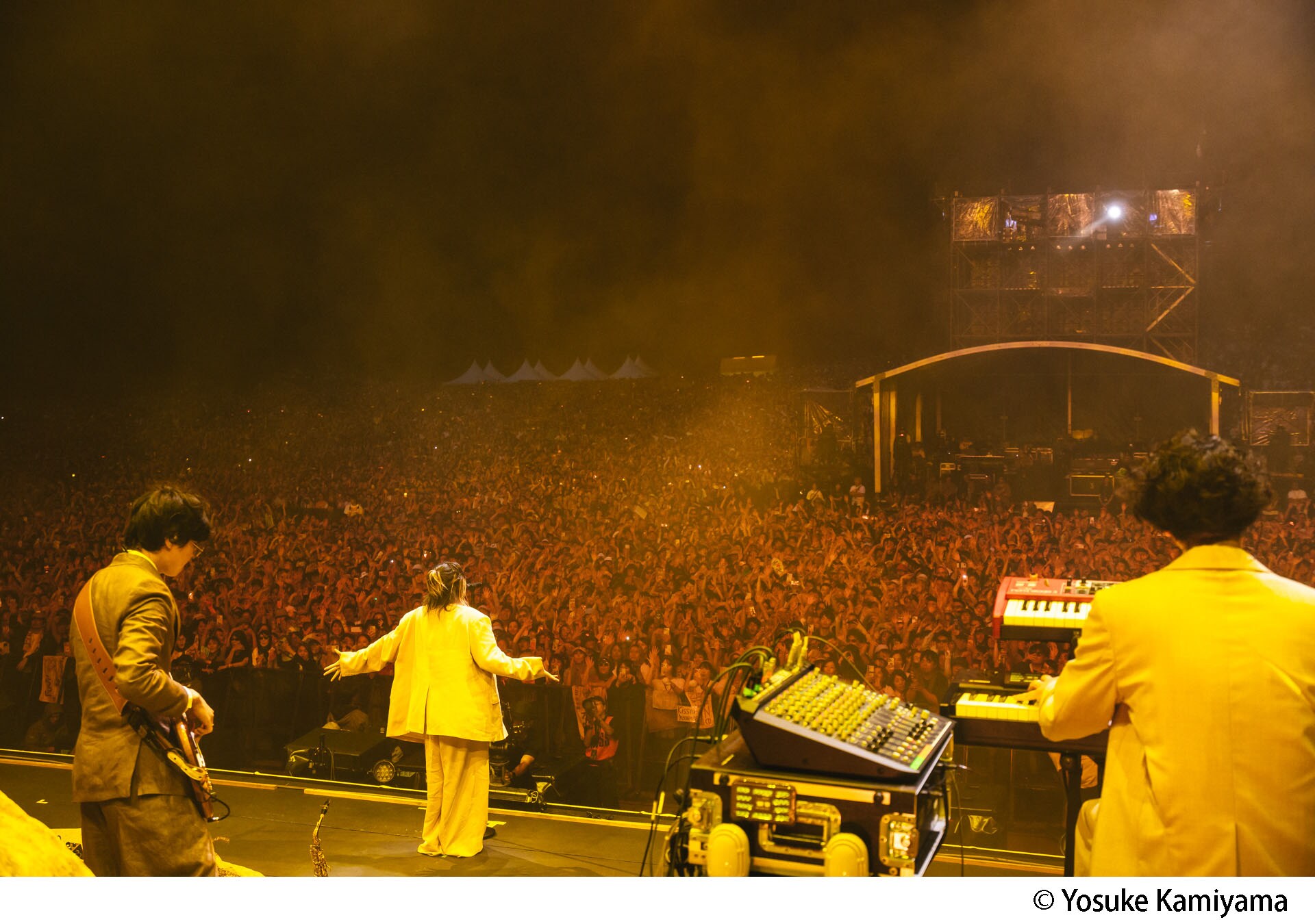 FUJI ROCK FESTIVAL '26」より、Fujii Kazeのステージの様子。 [画像