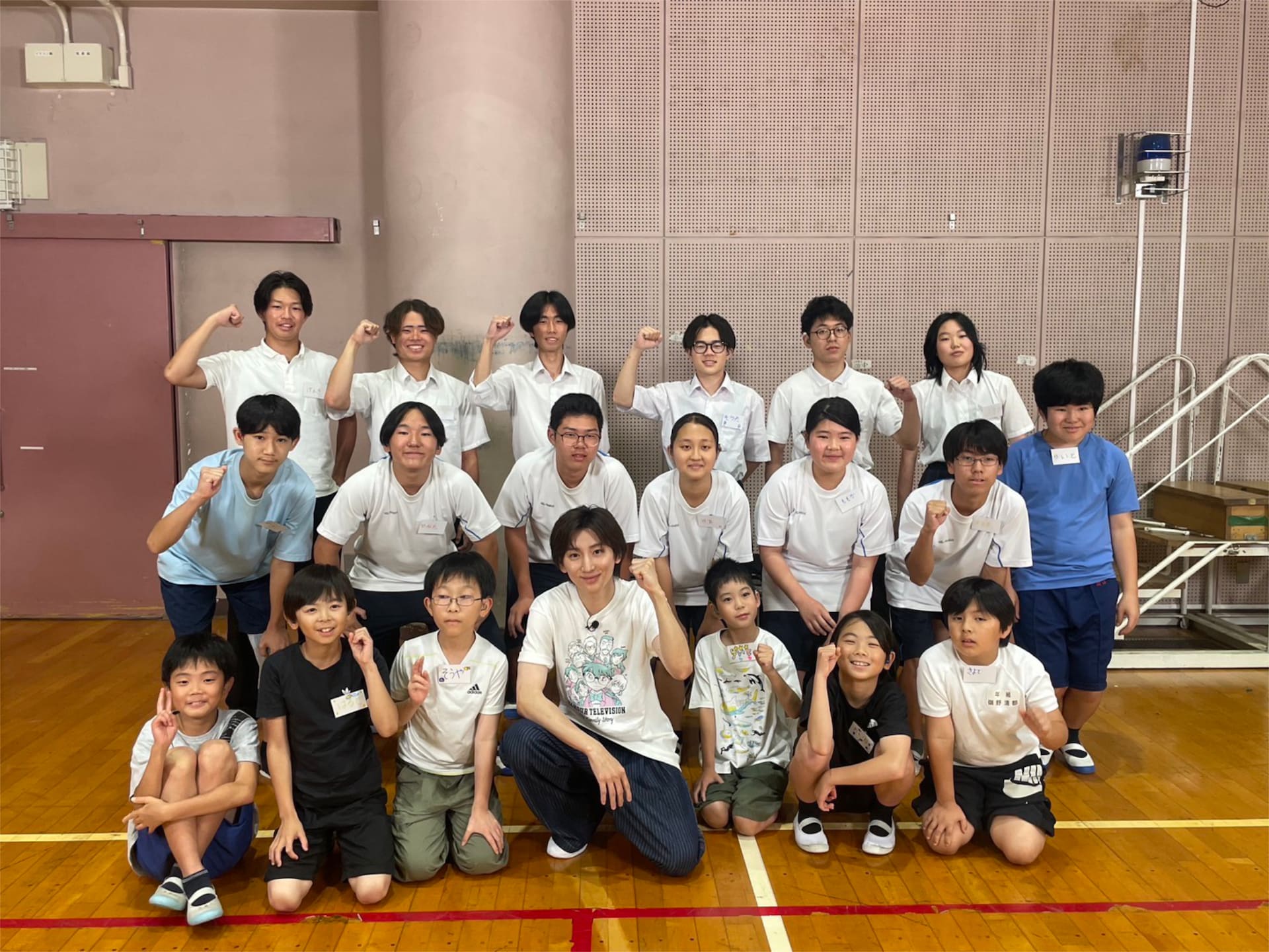 京本大我が「24時間テレビ」で耳の不自由な子供たちとドラムラインに挑戦、山崎育三郎は“きょうだい児”に密着