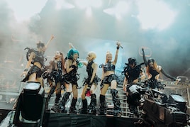 XG、バンドセットでフジロック初出演　トリ前WHITE STAGEに響かせたX-POP