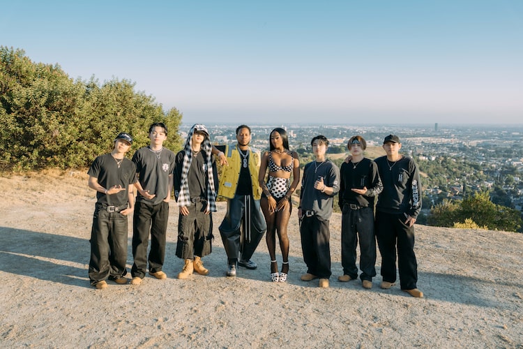 BE:FIRST、フロー・ミリ、ATL Jacobが記念撮影。