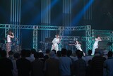 minan（左端）の地元群馬の「上毛かるた」の話題で盛り上がるNegicco。