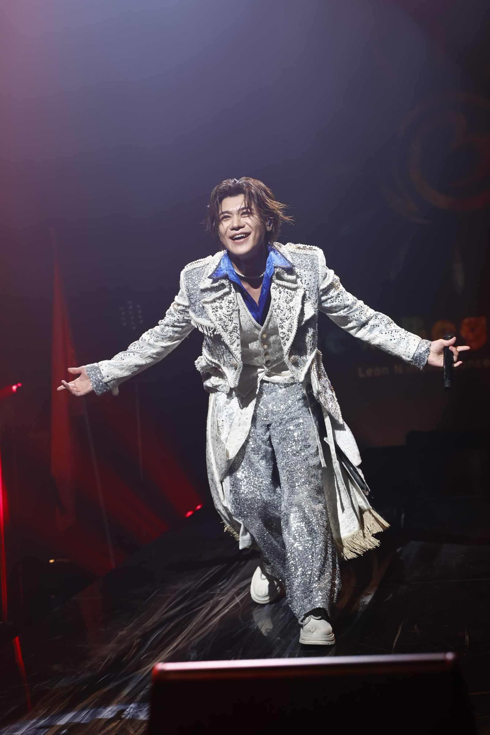 新浜レオン、渋谷で全国ツアー完走　年末の「紅白歌合戦」にも意欲「待ってておくレオン！」