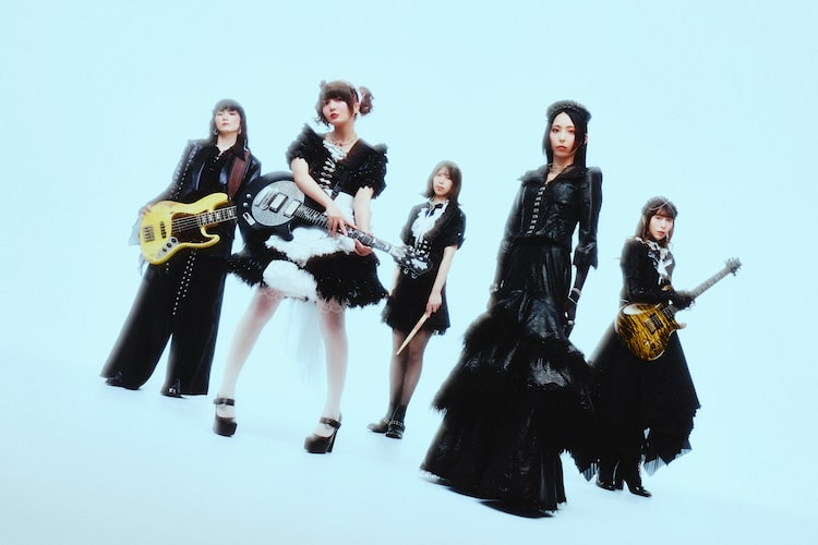 BAND-MAIDが新シングル「SPIN」発売、北米ツアー新ビジュアルも公開