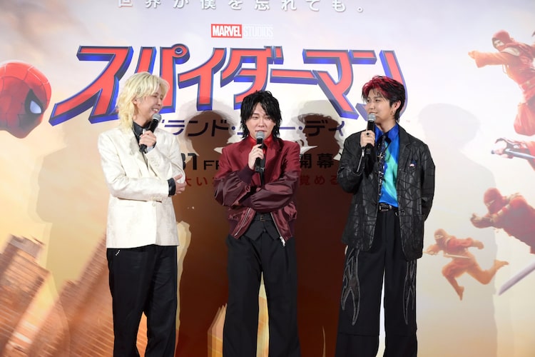 「スパイダーマンのキャラになるなら？」という質問に、真剣に頭を悩ませるMrs. GREEN APPLE。