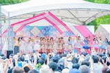 井上和（乃木坂46）による「TOKYO IDOL FESTIVAL 2026 supported by にしたんクリニック」開会宣言の様子。