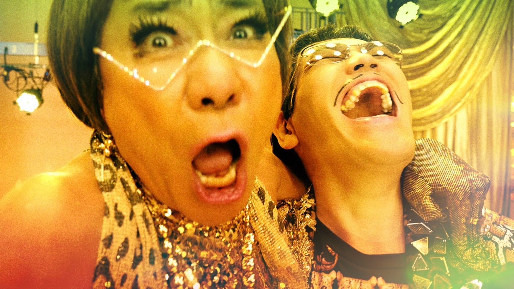 ピコ太郎と矢島美容室マーガレットが全編アドリブで正面衝突する「Shipp Petaaan」MV