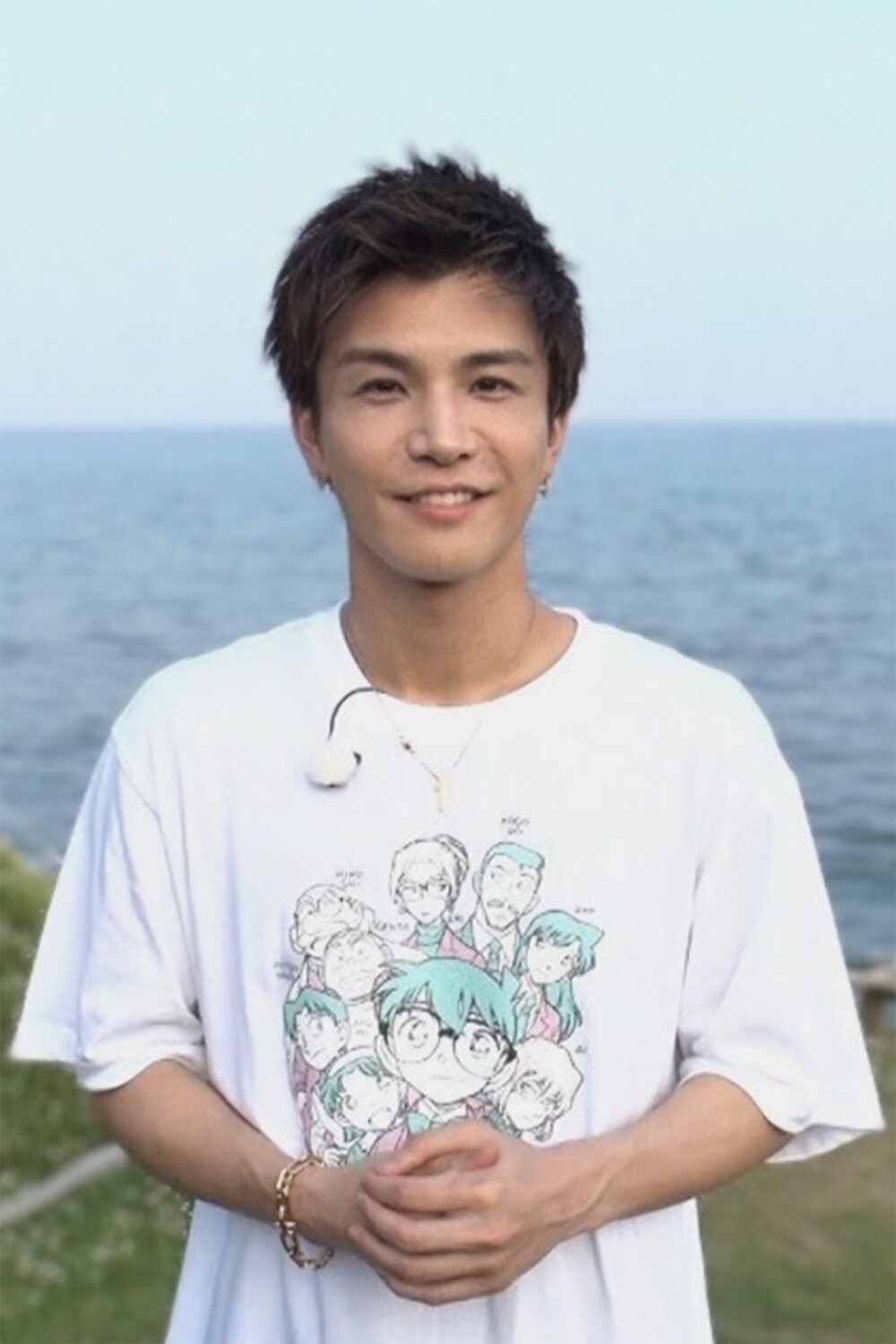 岩田剛典とイモトアヤコが「24時間テレビ」で石川県珠洲市を訪問、能登の子どもたちと巨大地上絵プロジェクトに挑戦