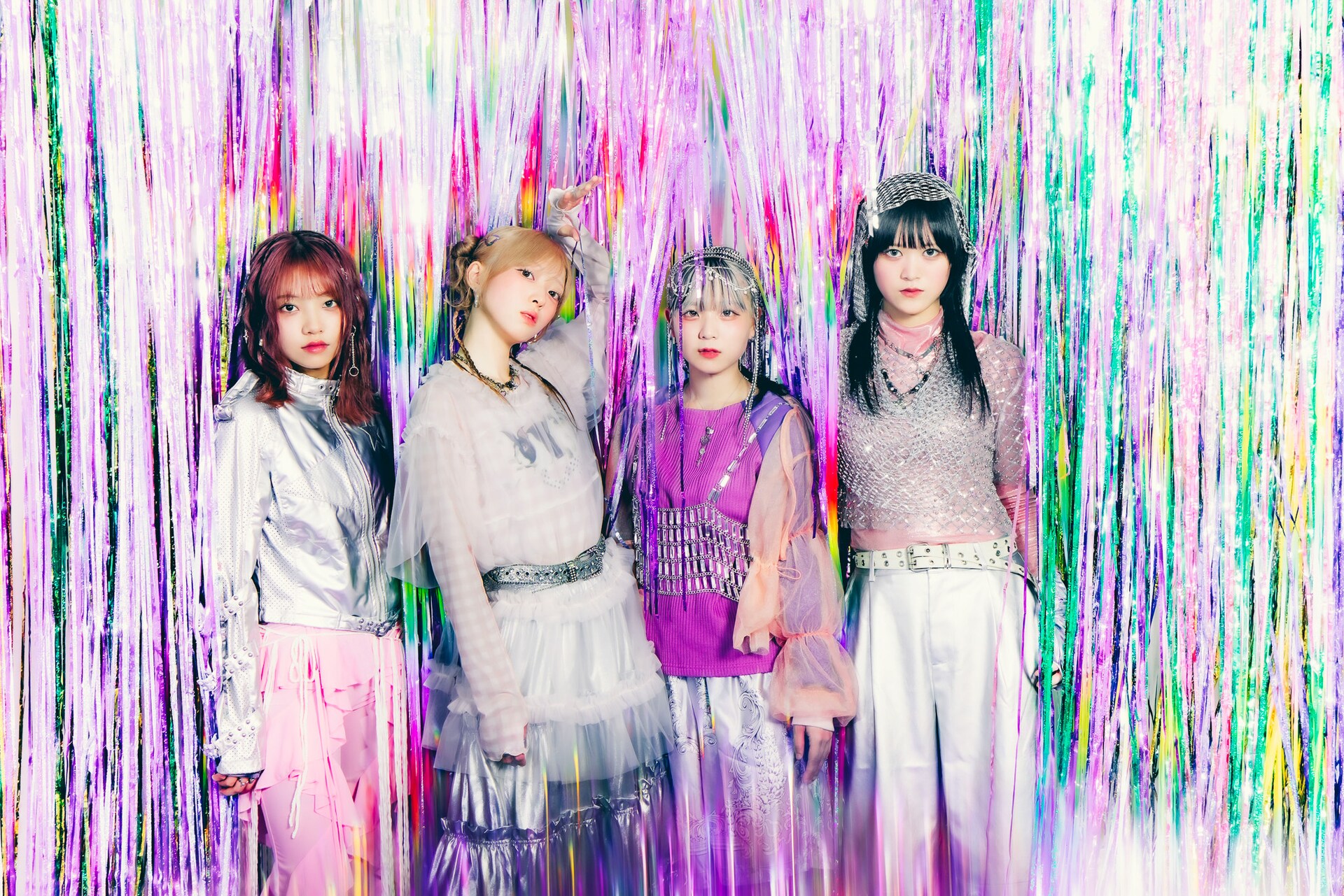 セブンス・ベガが2ndアルバム「PRISM」発売、来年2月には4都市回るワンマンツアーへ