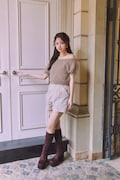 金川紗耶（乃木坂46）が登場するriendaの26AW LOOK。