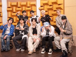 TREASUREがスタジオトーク初登場「バズリズム02」EBiDAN、cosmosy、AOAOもライブ