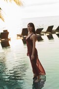 逢田珠里依（≒JOY）1st写真集「夏はジュリイ」先行カット ©集英社／細居幸次郎