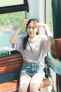 逢田珠里依（≒JOY）1st写真集「夏はジュリイ」先行カット ©集英社／細居幸次郎