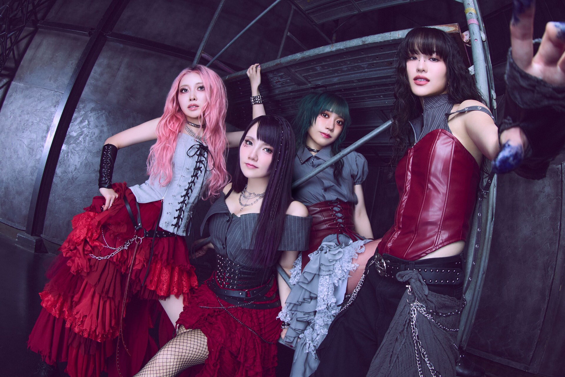 Zilqyが「サマソニ」披露曲を配信リリース、アルバム「Birth of Riot」の収録曲