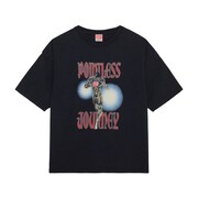 「POINTLESS JOURNEY」アパレルラインより、グラフィックTシャツ。