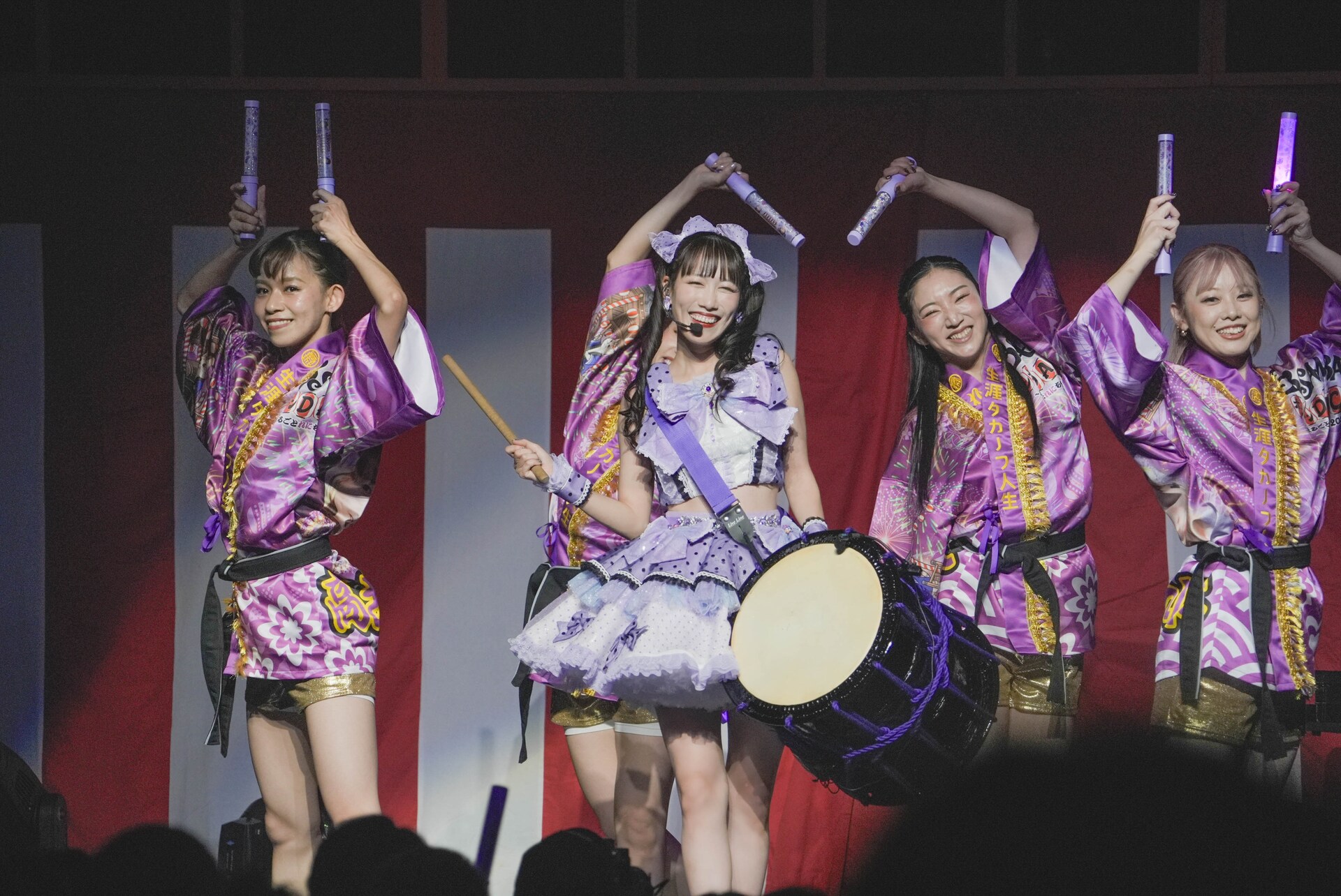 ももクロ高城れに、地元横浜でお祭り騒ぎ！盆踊り＆サンバで派手に