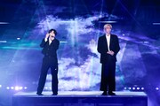 吉田仁人（M!LK）と古川毅（SUPER★DRAGON）による「Iris」のパフォーマンスの様子。