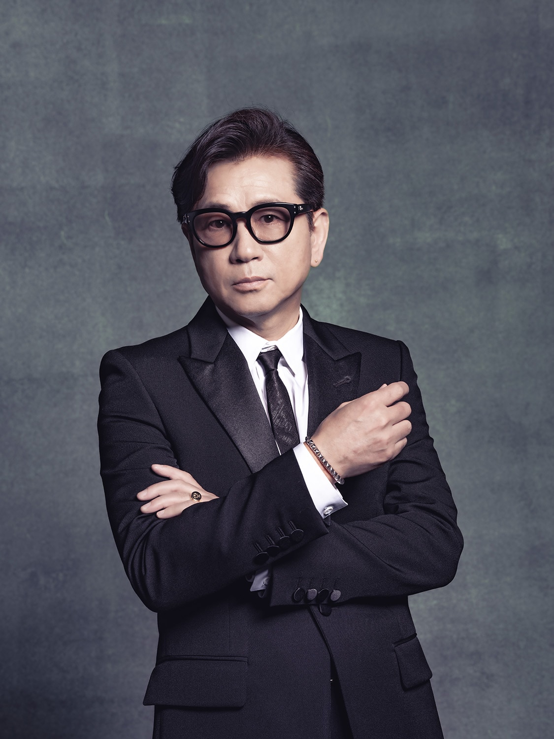 藤井フミヤが360°ステージで行う日本武道館公演を生中継 - 音楽ナタリー