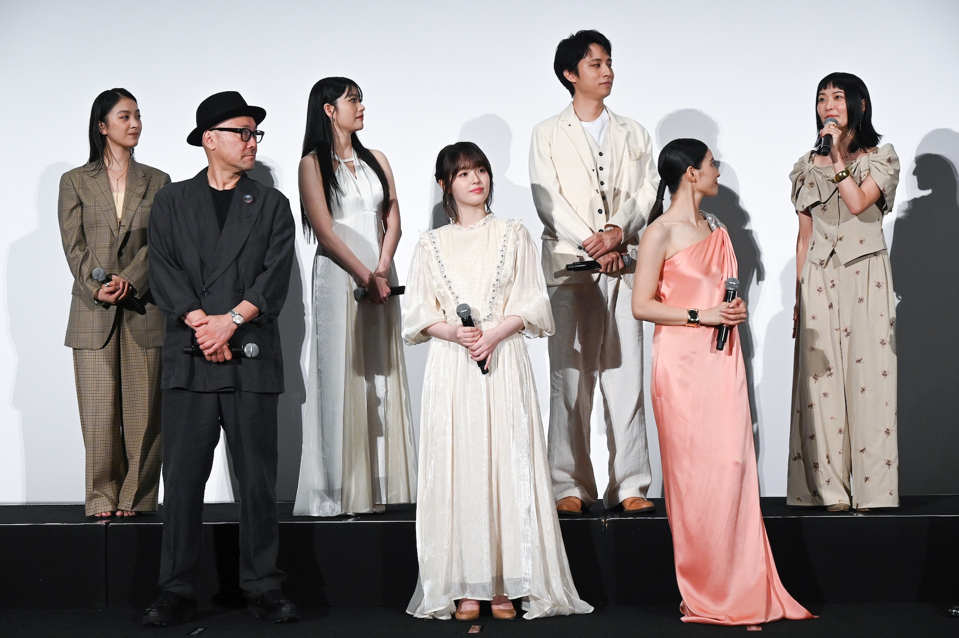 映画「マッチング TRUE LOVE」の完成披露試写会の様子。 [画像・動画