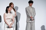 左から真飛聖、加藤史帆、濱正悟。
