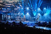 L'Arc-en-Cielが35年間のヒット曲を連発！「サマソニ」3日目にJamiroquaiやLE SSERAFIMも登場