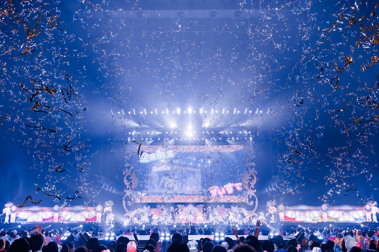 「SWEET STEADY ARENA LIVE 2026 -SUMMER- 『STEADY→REVOLUTION』」の様子。（撮影：ヨシモリユウナ、河村美貴）