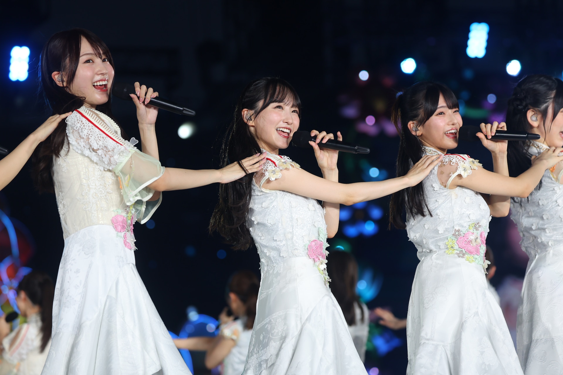 左から賀喜遥香、一ノ瀬美空、瀬戸口心月。©乃木坂46LLC [画像