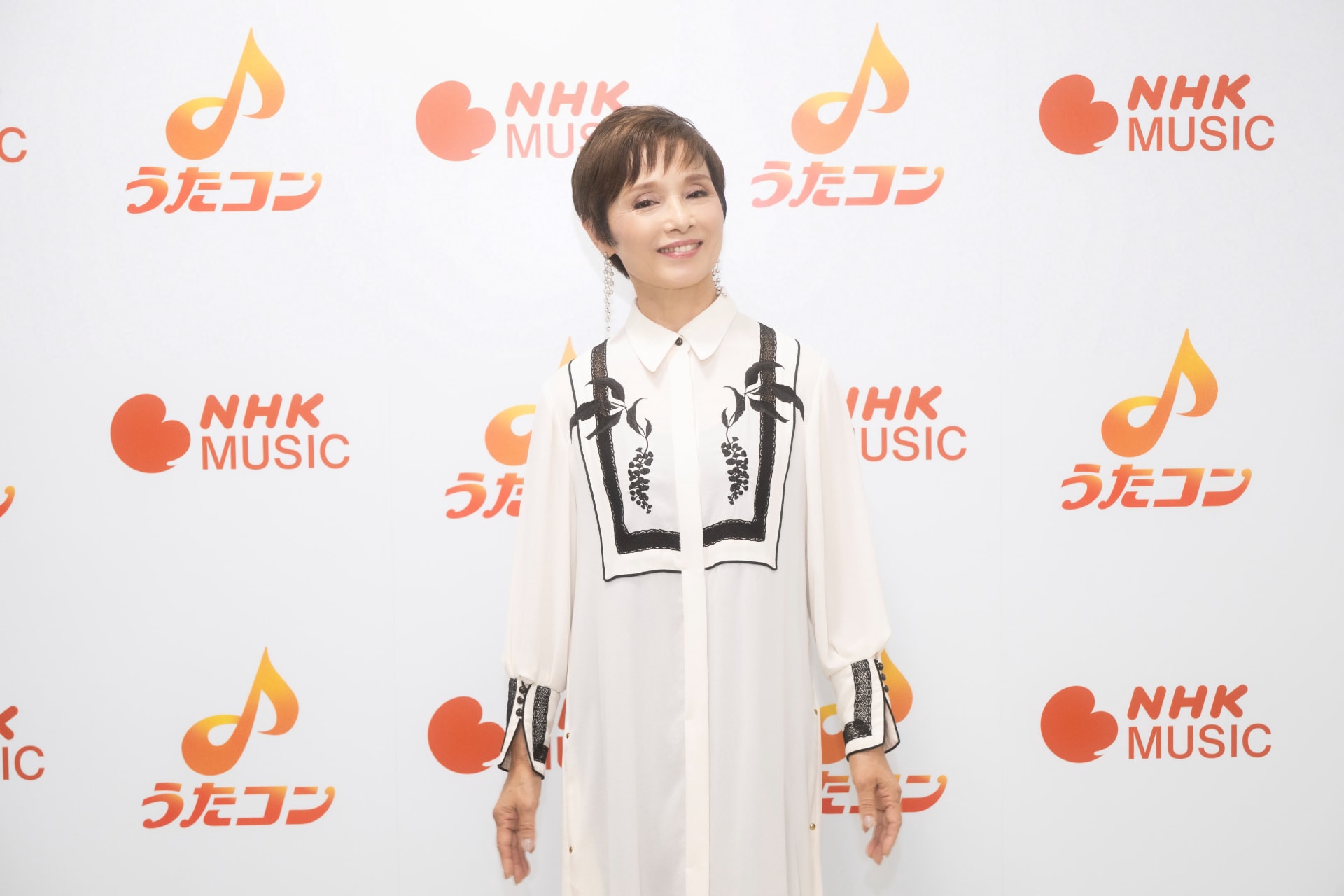 福山雅治＆ダウンタウン、鍋をつつきながらパンツトーク - 音楽ナタリー