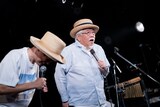 カジヒデキの30周年を祝福する小西康陽。