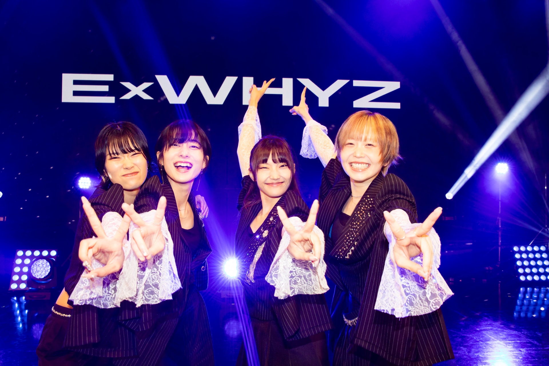ExWHYZが解散、ラストライブ「光」全30曲で見せた4人の集大成 - 音楽