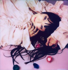 Daokoがアルバム「BIRTH IN BLUE」リリース、ワンマンツアーも開催