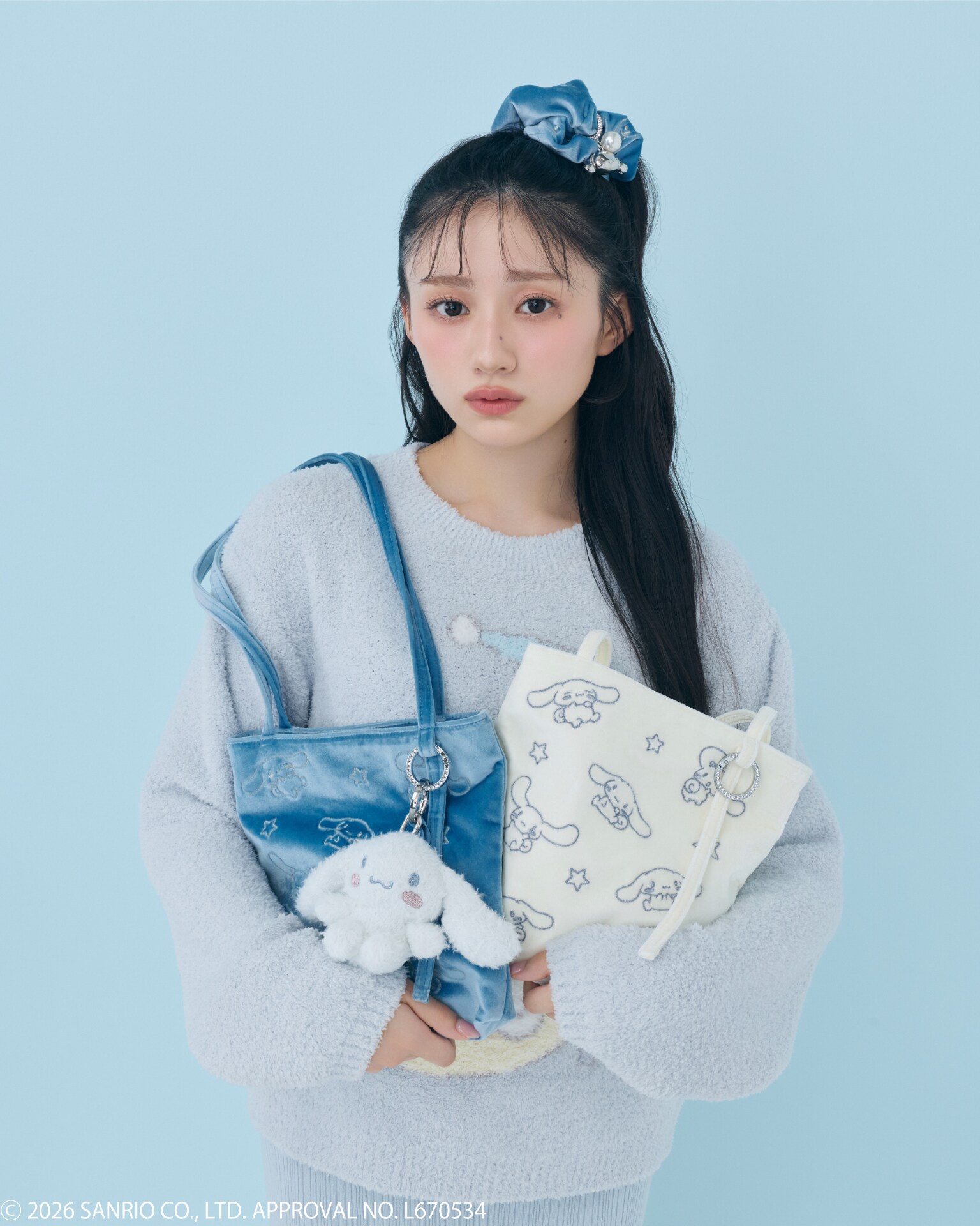 乃木坂46川﨑桜がシナモンと出会う、シナモロール×SNIDEL HOMEコラボ