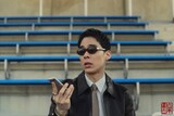 Jinmenusagi「冨山と山本 feat. ACE COOL」ミュージックビデオより。
