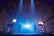 「After the Rain 10th Anniversary Tour ～ 春夏秋冬 ～」神戸ワールド記念ホール公演の様子。