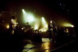 ART-SCHOOLがPeople In The Box、cinema staffと迎えたトリビュートライブ最終公演！大きな愛を受け取ってきた1年に感謝