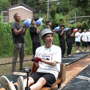 相葉雅紀、トラジャ松倉「サンドの世界笑撃映像社！」でゲームに奮闘　最強アイドル軍団が挑む“ストロートライアスロン”も