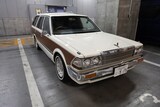福山雅治が音楽活動を始めた時期に乗っていたという1996年式のセドリックワゴン。