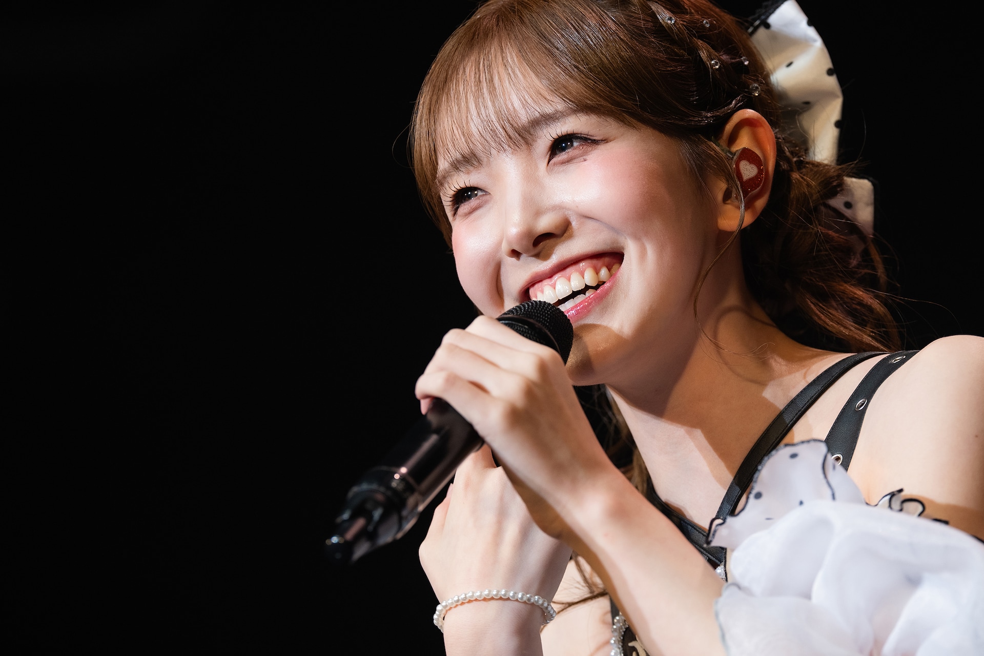 えびちゅう桜井えま19歳の挑戦、生誕ソロライブでギター弾き語り