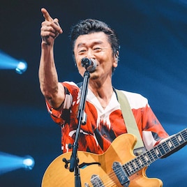 桑田佳祐が“約束の地”で音楽に託した日本中へのエール、古希を迎えて挑んだ夏祭りツアー千秋楽