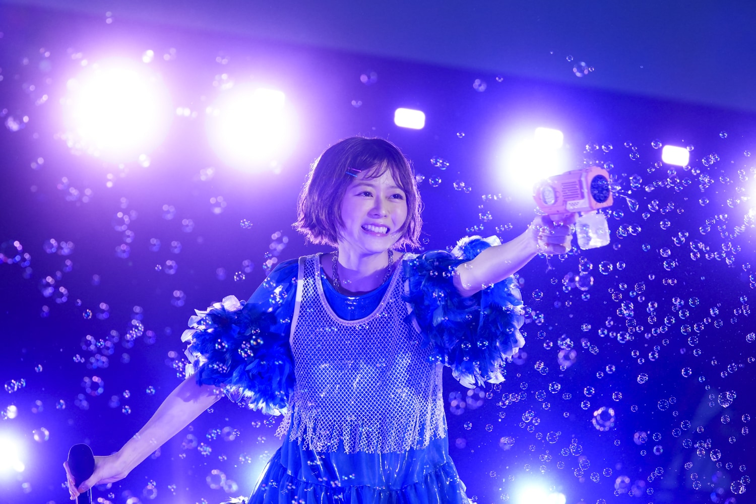 水瀬いのり初野外ライブで新たな発表、2027年ツアー＆ラジオ番組10周年