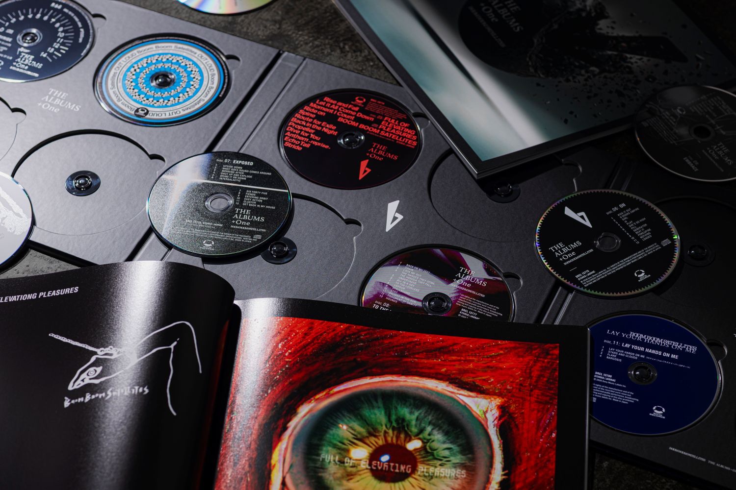 BOOM BOOM SATELLITESボックスのパッケージ公開、「NO MUSIC, NO LIFE