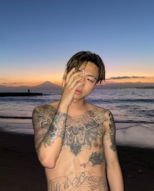 Sad Kid YazがBabyと2人でタイ、1回も財布は出させてない