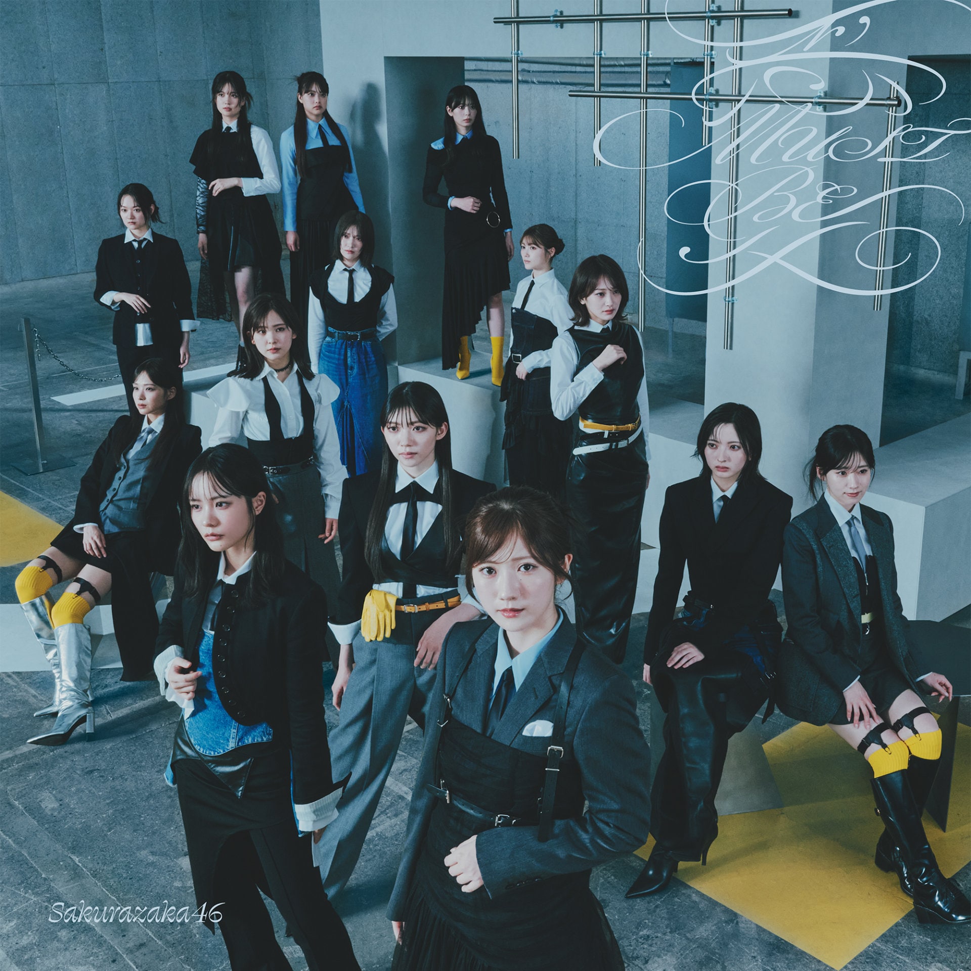 渋谷に“巨大天ちゃん”が出現、櫻坂46山﨑天の新たな表情を誌面とは