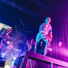 須田景凪3年ぶりアルバム携えたワンマンライブ、観客と“ : ERROR”を肯定し紡いだ絆