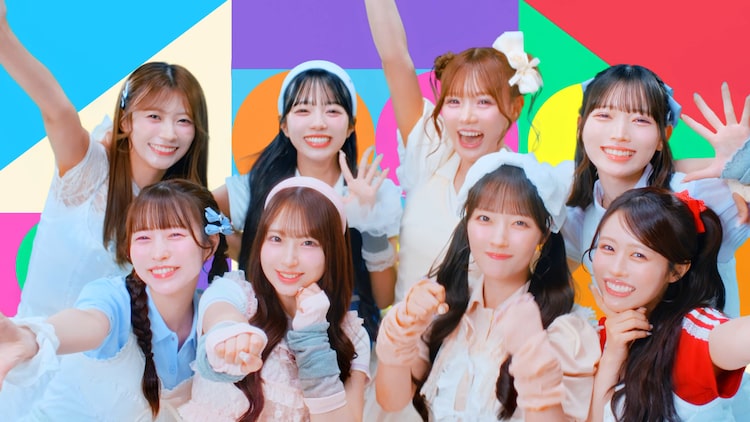 TEAM KAWAII LAB.「Over Drive」ミュージックビデオより。