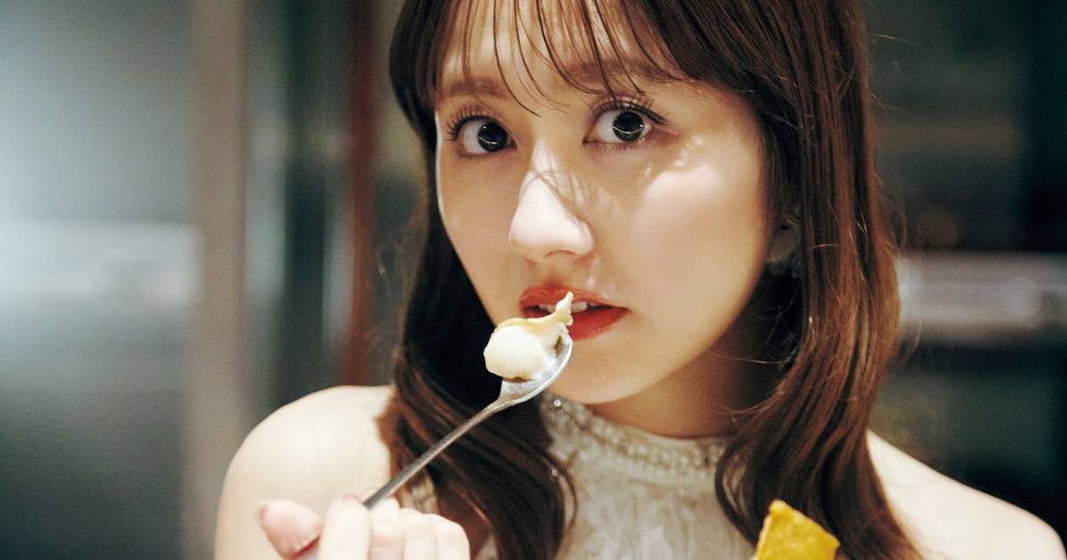 ももクロ佐々木彩夏、いちいち宿る大人の色気　パフェを口に運んだりサウナ後に寝転んだり